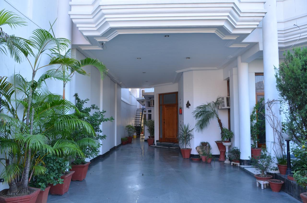 Sandy'S Homestay Jammu Exterior photo